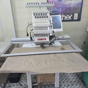 Machine a broder industriel 12 aiguilles avec ctm casquette